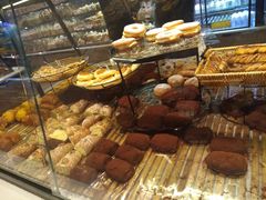 -巴黎贝甜(大宁国际商业广场店)
