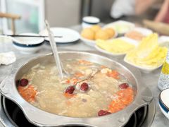 -光头药膳鸡(莱茵小镇店)
