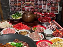 -沸炉重庆老火锅(军事博物馆店)