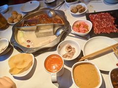 鸳鸯老火锅-山城辣妹子(定福庄店)