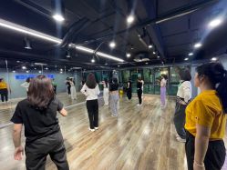 -STAR舞蹈工作室