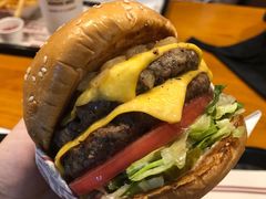 -The Habit Burger Grill 哈比特汉堡(复兴soho店)