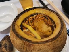 原只椰子玉竹炖竹丝鸡-勝記酒家·37年老字号·经典粤菜(荔枝公园店)