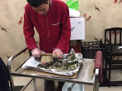 厨师在片烤鸭-王四酒家苏帮菜馆(观前店)