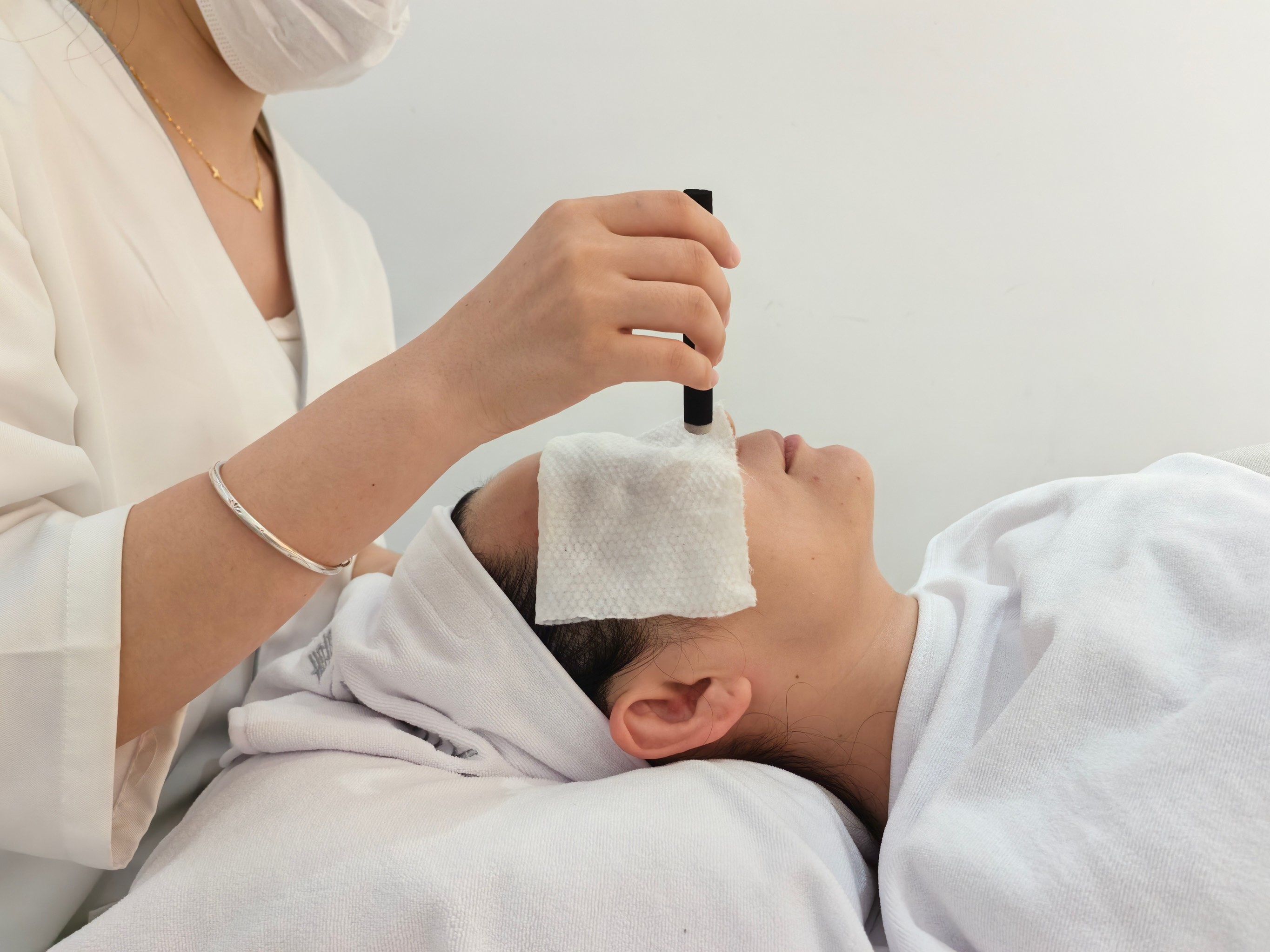 我真的爱惨『眼部艾灸』[色][色][色]