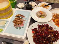 -粤尚腾香居中餐厅(首都机场希尔顿店)