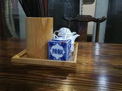-裕新楼粉面馆·石磨手工粉(四方坪店)
