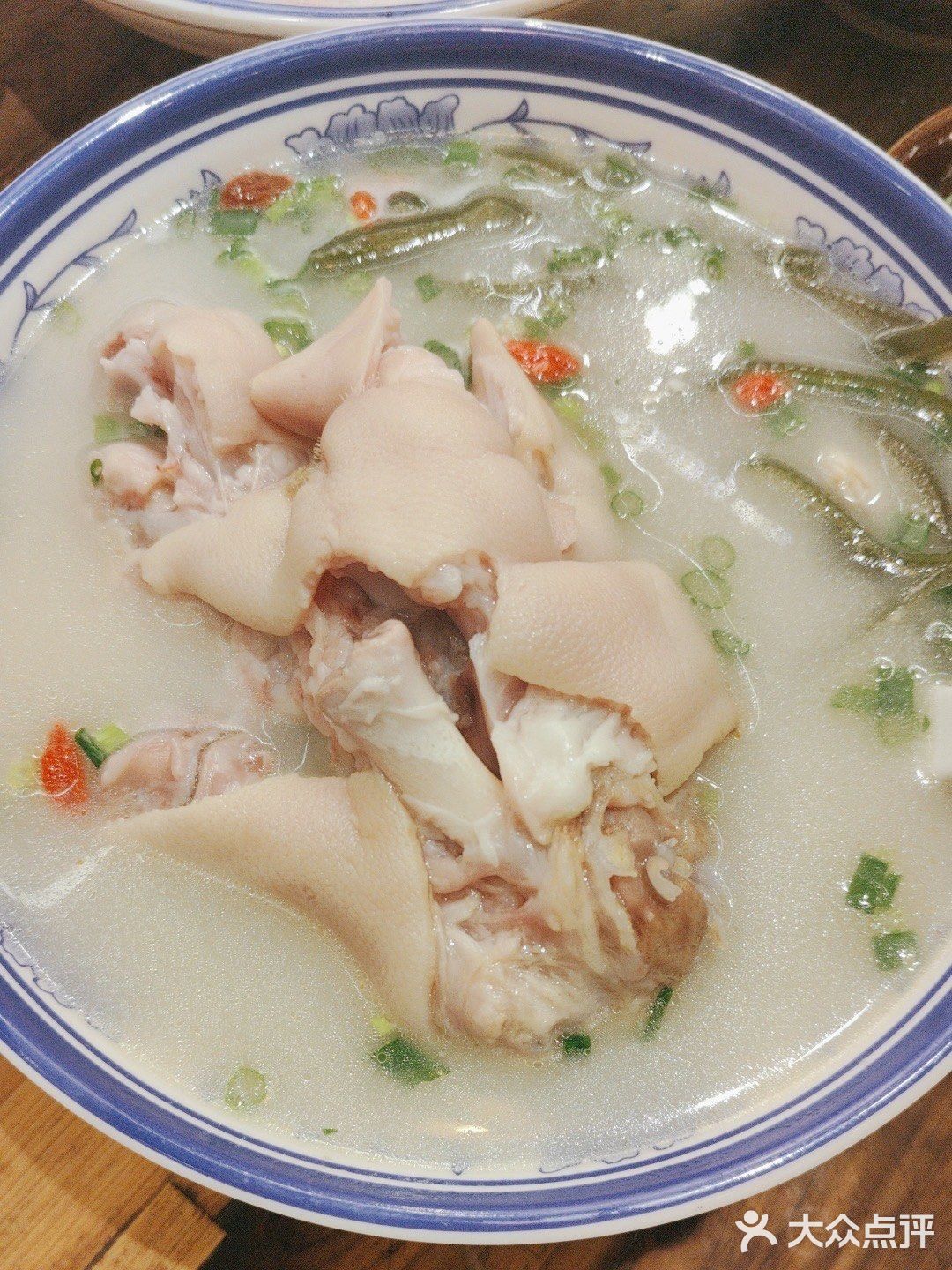 永远会为一碗蹄花心动💓