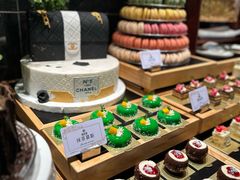 -雍容荟帝王蟹活龙虾展台自助(IFS黑金店)
