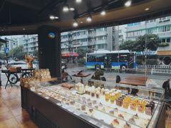 -红跑车(朝晖店)