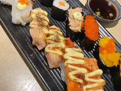 -万岁料理回转寿司(华贸店)