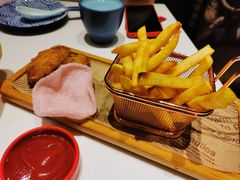 酥炸鸡翅配薯条-龙记香港茶餐厅(久光百货店)