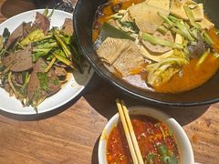 -万记麻辣烫国展总店