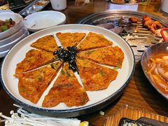 泡菜饼-·缸桶屋·韩式牛肋条自助烤肉(西湖D11店)