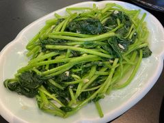 蒜蓉红薯叶-蚝美人·生蚝海鲜烧烤(茶花园店)
