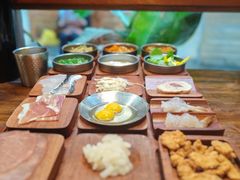 -银米·云南传统过桥米线(双廊黑金冠店)