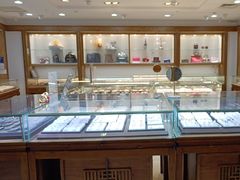 -品真阁华夏典当行(四通桥店)