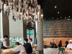 大堂-星巴克臻选(湖滨道店)