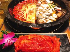 -老房老舍重庆火锅(假日城市店)