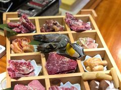-肉魁屋·烧肉·烧鸟·酒场(高新店)