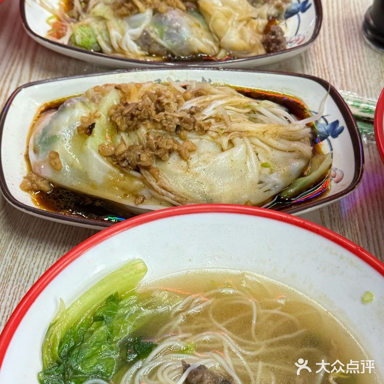 我在佛山挖到一家比较正宗的汕头肠粉！