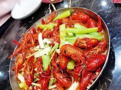 黄焖龙虾-指爱龙虾(金杨路总店)
