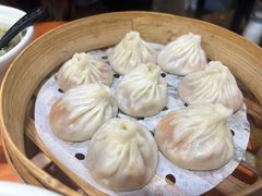 -莱莱小笼·乔艾