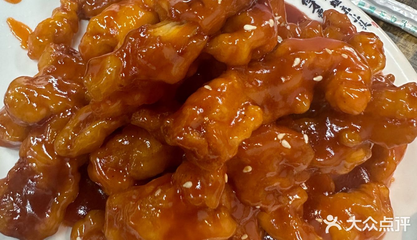这家的饺子好吃，糖醋里脊也好吃！