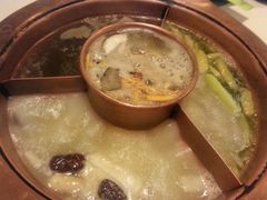 -滇釜火锅·能喝汤的火锅(车公庄店)