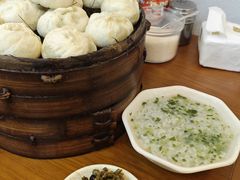 菜叶稀饭-舒小笼松针小笼包