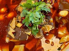 -川流不息·地道川菜·小龙虾(松东路店)