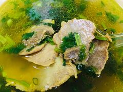 牛肉咖喱汤-许记生煎(遵义路店)