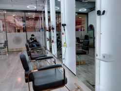 -ON STAR SALON