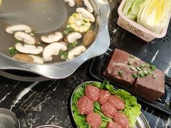 -牛一煲美食(江高店)