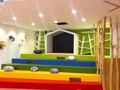 -乐融婴幼儿成长中心(四季青校区)