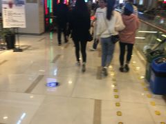 -万宝财富商业广场