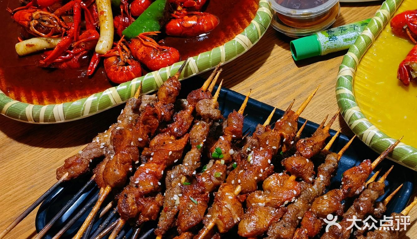 夜宵好去地 | 报上去热门榜第三！小龙虾爱好者的天堂