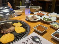 -唯成•韩国炭火烤肉 유성고기