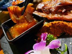 纳西烤山猪-觅山云南菜(泊富ICITY店)