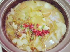 -周鱼小馆石锅酸菜鱼(活力汇店)