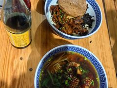 -沪西老弄堂面馆(定西路店)