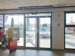 -麦当劳(南汇车市店)
