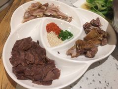 -兔行天下-鸿鹤鲜锅兔(中海国际店)