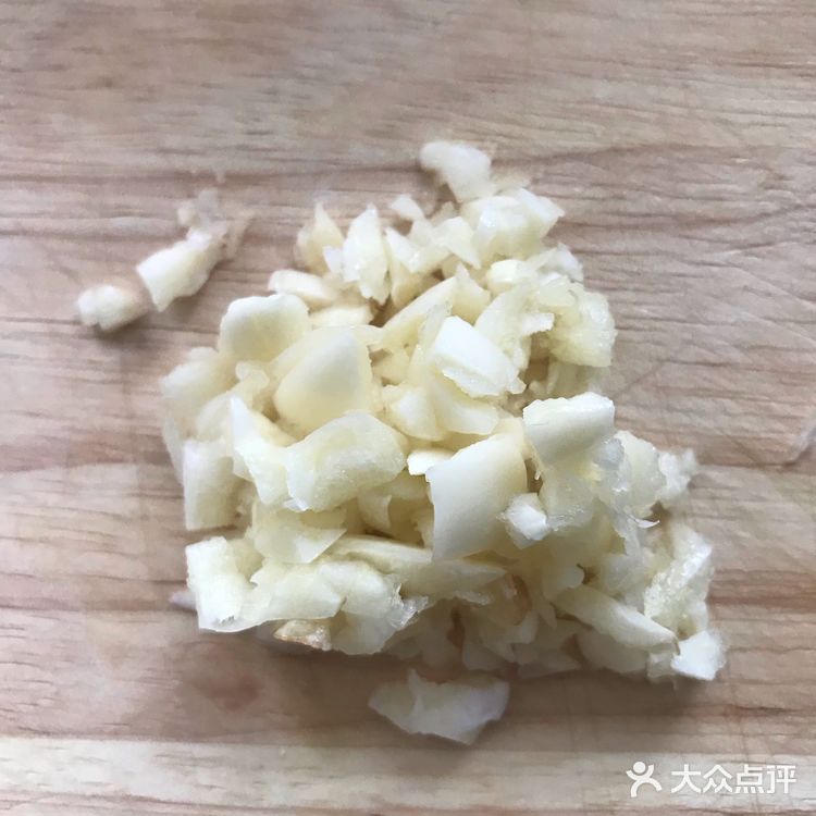 减肥也要吃好,减肥午餐—蒜蓉西兰花