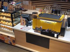 面包甜点陈列柜-麦当劳(西单明珠店)