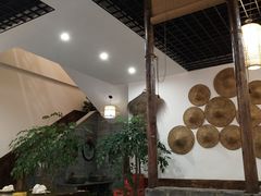 大堂-黄桷树曹家私房菜(江与城店)