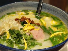 鲜花汆肉米线-云尊府云南菜(华宇购物中心店)