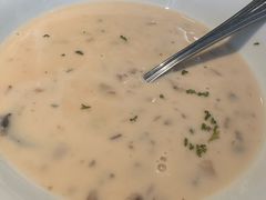 奶油蘑菇浓汤-萨莉亚意式餐厅(杭州西溪龙湖天街店)