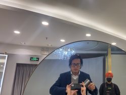 点击看大图 -八佰伴8008星级形象店
