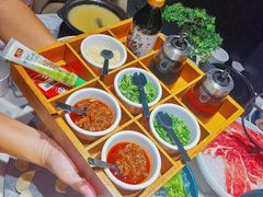 -无界釜·河豚鱼汤锅(红山动物园店)